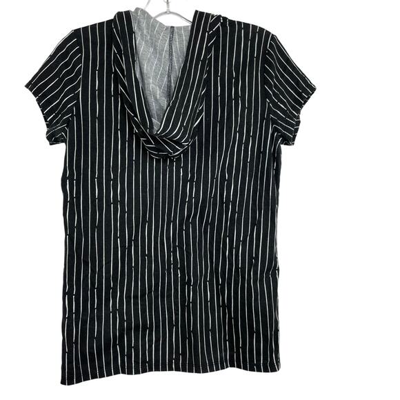 Disney Nightmare Before Christmas hoodie t-shirt Medium 7/9 - Picture 4 of 7